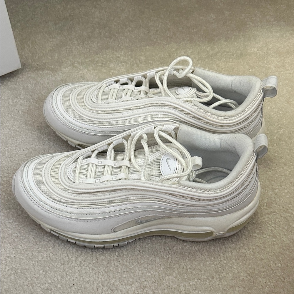 Nike Women's Sneakers - White